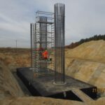 21 października 2022 r. PZGs-75A Układanie betonu wyrównawczego w wykopie pod przyczółek A