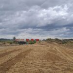 29 lipca  km 610+700’ widok w kierunku odcinka IX budowa nasypu