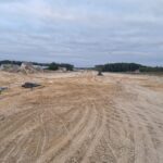 01 października  km 606+150’ roboty ziemne wykopy i przygotowanie podłoża pod stopy WD-72