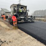 04 grudzień 2024 Węzeł Borki – Warstwa wiążąca z BA na dojeździe do WD-43