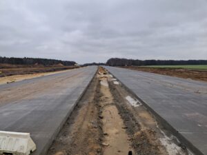 18 grudnia km 598+200‘ wykonano nawierzchnię betonową C35_45