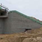 19 grudzień 2024 obiekt WD-39 montaż desek gzymsowych murów oporowych