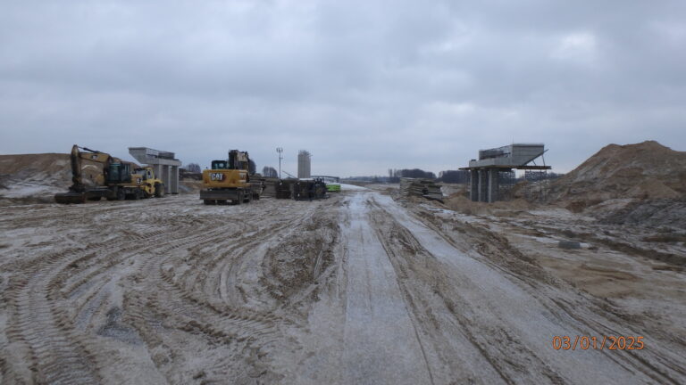 03 stycznia 2025 km 589+300 obiekt WD-57 przygotowania do szalowania ustroju