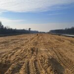 24 lutego km 599+700 przygotowanie GWN budowa drenażu w pasie dzielącym