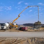 24 lutego km 606+150’ roboty ziemne betonowanie przyczółku WD_72