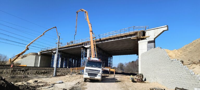 06.03.2025 - Betonowanie płyty ustroju nośnego NP WA 41 567+133,16