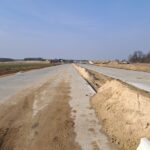 11 marca km 598+200 nawierzchnia betonowa C35_45 widok w kierunku odcinka VII
