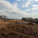 25 marca km 608+950’ budowa nasypu wykonano izolację płyty przejściowej i zespalającej PP_69