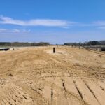 14 kwietnia km 608+300’ uciąglono nasyp nad płytą przejściową i zespalającą PZM_14A