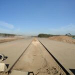 28 kwietnia km 599+700 podbudowa pomocnicza C5_6 budowa drenażu w pasie dzielącym