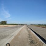 28 kwietnia km 604+400’ nawierzchnia betonowa C35_45 i ułożono geowłókninę