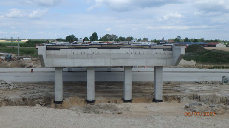 06.05.2025 596+500 WD-63 str. południowa gotowa do wykonania muru oporowego