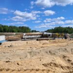 07 maja  km 599+700’ budowa nasypu budowa podpór PZM-13L(L, P)