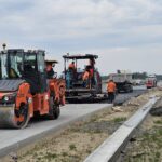 22.05.2025 Układanie nawierzchni na PZM13 km. 572+500