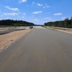 26 maja km 608+300 wykonywanie podbudowy pomocniczej C5_6