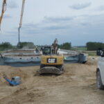 28.05.2025 589+300 WD-57 betonowanie kap chodnikowych