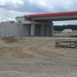 24.06.2025 596+650 WD-64 montaż ściany oporowej i zasypka