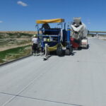 01.07.2025 588+200 str.prawa wykonywanie ścieku ślizgowego