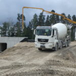 16.07.2025 580+700 PZM-13E betonowanie płyt przejściowych