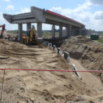 21.07.2025 596+700 WD-65 montaż ściany oporowej i zasypka