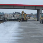 29.07.2025 596+400 układanie nawierzchni pasa włączenia na L-04