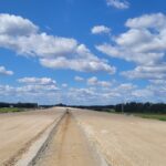 30 lipca km 610+700 wykonano podbudowę pomocniczą C5_6 podbudowa z kruszywa C90_3