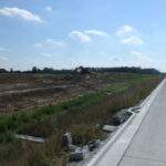 05.08.2025 585+200 usuwanie humusu str. lewa