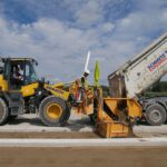 05.08.2025, Roboty drogowe - rozkładowarka, km 578+660