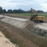 09.09.2025 592+600 profilowanie skarpy DJ-P10