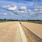 15 września km 610+700’ wykonano podbudowę z kruszywa C90_3 widok w kierunku odcinka IX