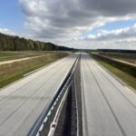 01.10.2025 Widok na trase główna w km. 571+690 - strona wschodnia