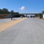 08 października km 600+600 nawierzchnia betonowa C35_45 budowa pasa rozdziału i WD_68