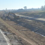 21.10.2025 580+600 str. prawa kształtowanie skarp i przyległego terenu