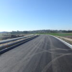 21.10.2025 588+110 DP 3667W str. południowa ułożona warstwa wiążąca