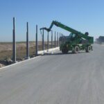 21.10.2025 593+400 montaż podwalin pod ekrany akustyczne