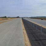 23 października  km 603+600’ nawierzchnia betonowa C35_45 powierzchniowe utrwalenie pasa rozdziału montaż barier lo