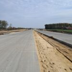 23 października  km 608+950’ nawierzchnia betonową C35_45 nad PP_69 kruszywo w pasie rozdziału