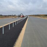 29 października km 604+400 nawierzchnia betonowa C35_45 powierzchniowe utrwalenie pasa rozdziału montaż barier lino