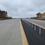 29 października km 606+150 nawierzchnia betonowa C35_45 powierzchniowe utrwalenie pasa rozdziału montaż barier lino