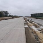 30 września km 608+950’ wykonywano nawierzchnię betonową C35_45 nad PP_69