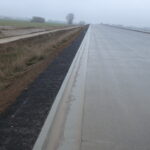 10.11.2025 591+800 pobocze powierzchniowo utrwalone str. lewa