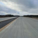 18 listopada km 608+950 nawierzchnia betonowa C35_45 powierzchniowe utrwalenie pasa rozdziału