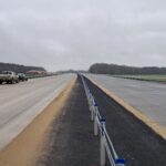 01 grudnia  km 598+200’ nawierzchnia betonową C35_45 powierzchniowe utrwalenie pasa rozdziału montaż barier linowych i