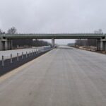 01 grudnia  km 600+600 nawierzchnia betonowa C35_45 i WD_68 powierzchniowe utrwalenie pasa rozdziału montaż barier lin