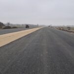 10 grudnia km 610+050’ warstwa ścieralna SMA11 budowa poboczy i pasa rozdziału