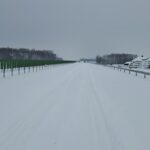 15 stycznia km 601+500 nawierzchnia betonowa C35_45 powierzchniowe utrwalenie pasa rozdziału montaż barier linowych