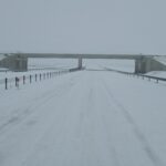 27 stycznia km 605+300 nawierzchnia betonowa C35_45 i WD_71 powierzchniowe utrwalenie pasa rozdziału i montaż barier li