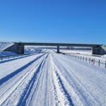 03 lutego km 605+300 nawierzchnia betonowa C35_45 i WD_71 powierzchniowe utrwalenie pasa rozdziału i montaż barier linowyc