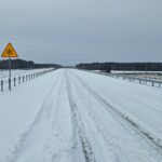 18 lutego km 608+950 wykonano nawierzchnię C35_45 pas rozdziału pobocza i urządzenia BRD całość w śnieżnej szacie