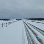 25 lutego km 604+400 wykonano nawierzchnię C35_45 pas rozdziału pobocza i urządzenia BRD całość w śnieżnej szacie